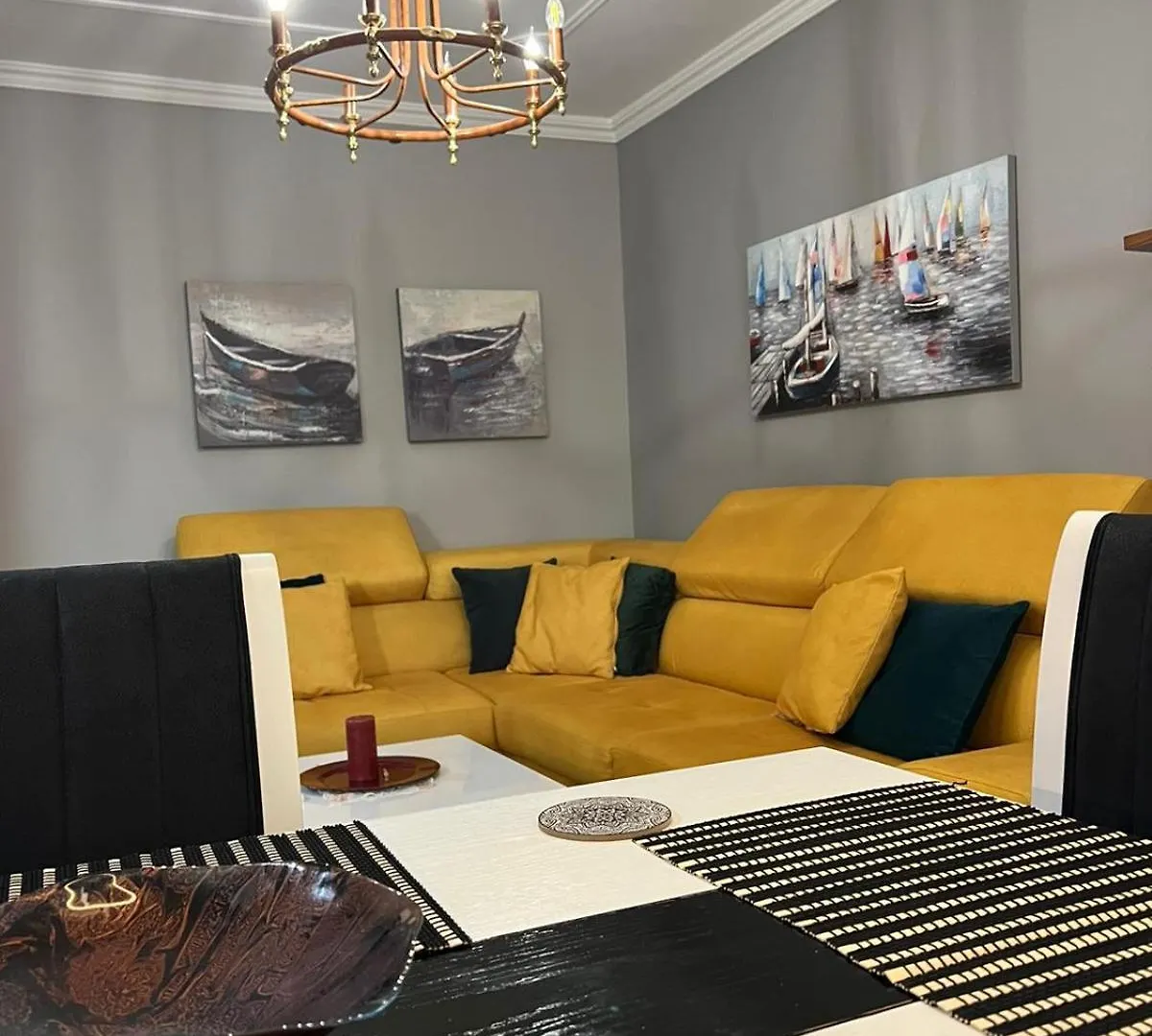 Roar Tirana Apartment